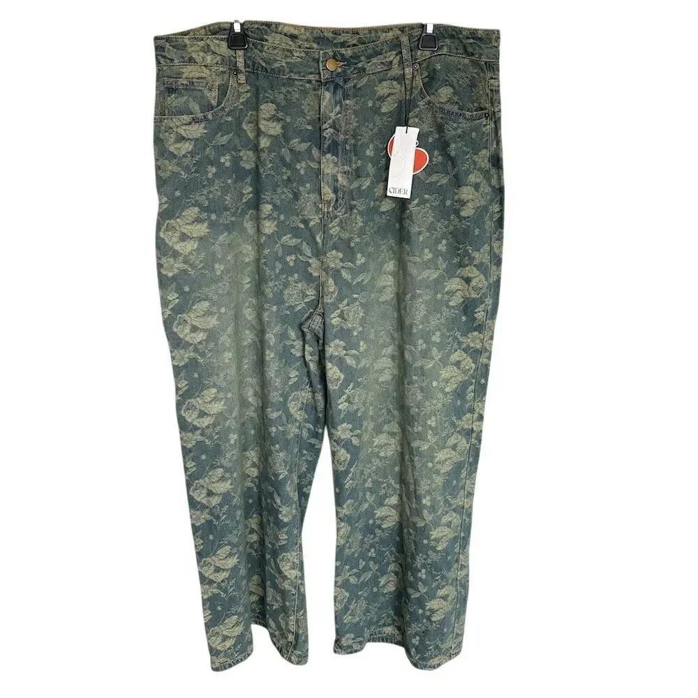 Cider Women's 2XL Floral Print Flared Jeans Multicolor Embroidered